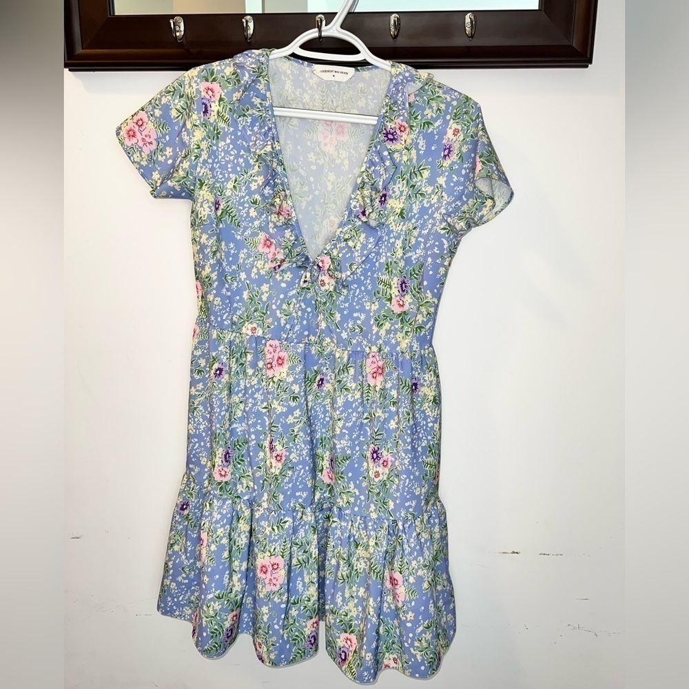 Goodnight Macaroon Ladies V neck Mid Length Dress Size Medium